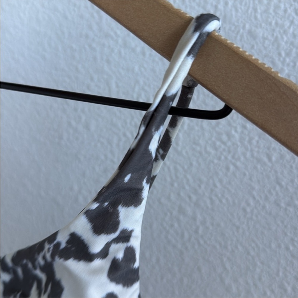 Aila Blue | Cow Print Underwire Bikini Top - Picture 3 of 9